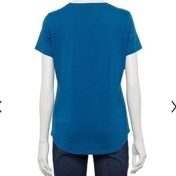 Plus Size Tops Plus Size Tops - Picture 8 of 9